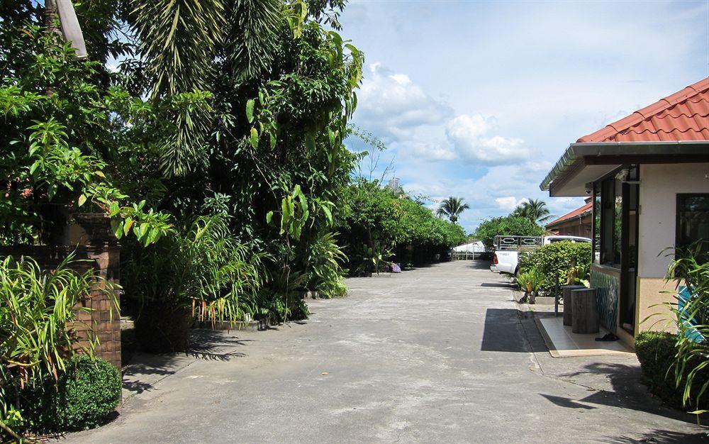 Oasis Resort Krabi town Extérieur photo